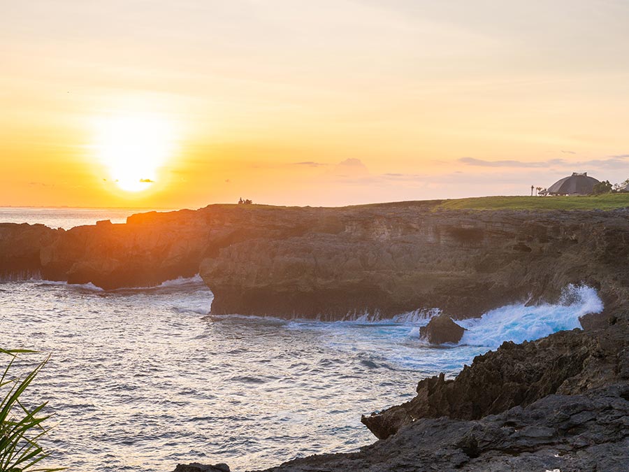 Ceningan Delta Cliff Bar