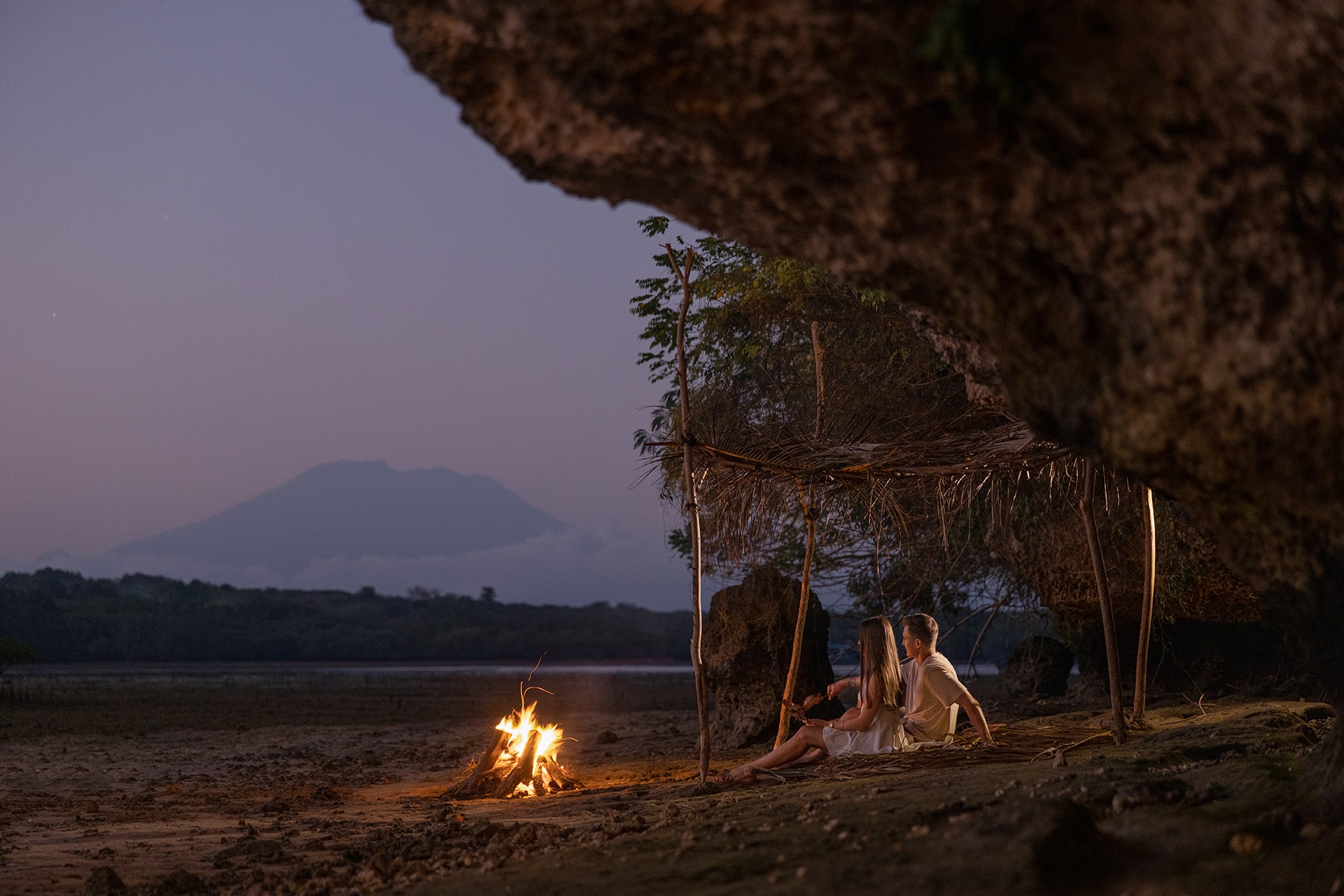 Romantic Cast Away Package